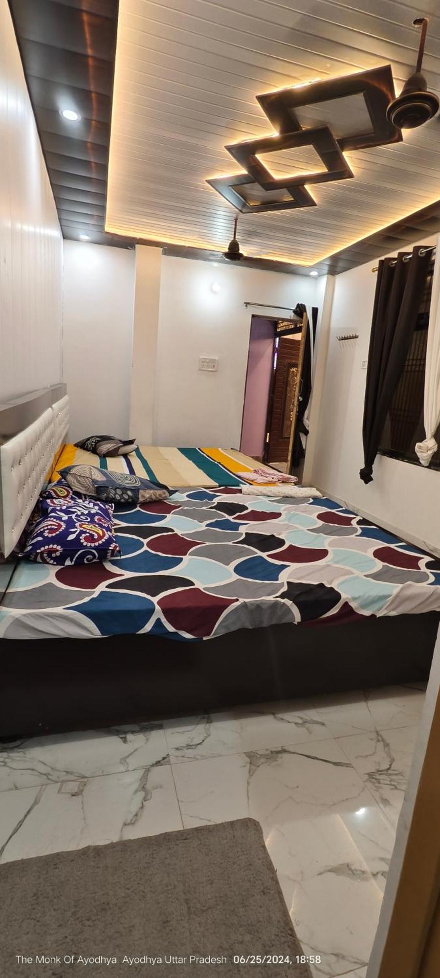 Shree Ayodhya Dham Guest House 300 Meter From Sri Ram Temple Free Pick Up , Drop , Breakfast & Wifi エクステリア 写真